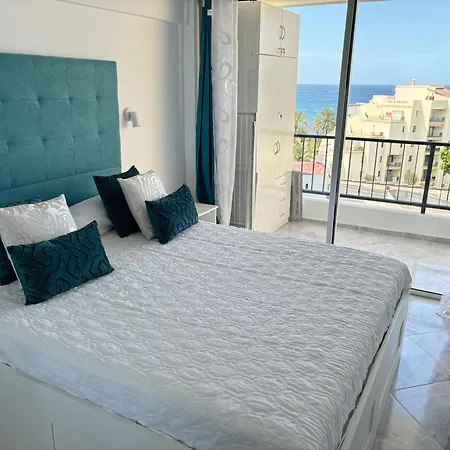 Luxury Ocean View 6th Floor Apartment Los Cristianos (Tenerife)